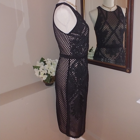 ENDLESS ROSE🌹Gorgeous Sheath Dress Black over Tan - Picture 4 of 13